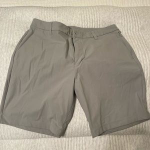 Lululemon Commission Classic Fit 9” Warpstreme Short